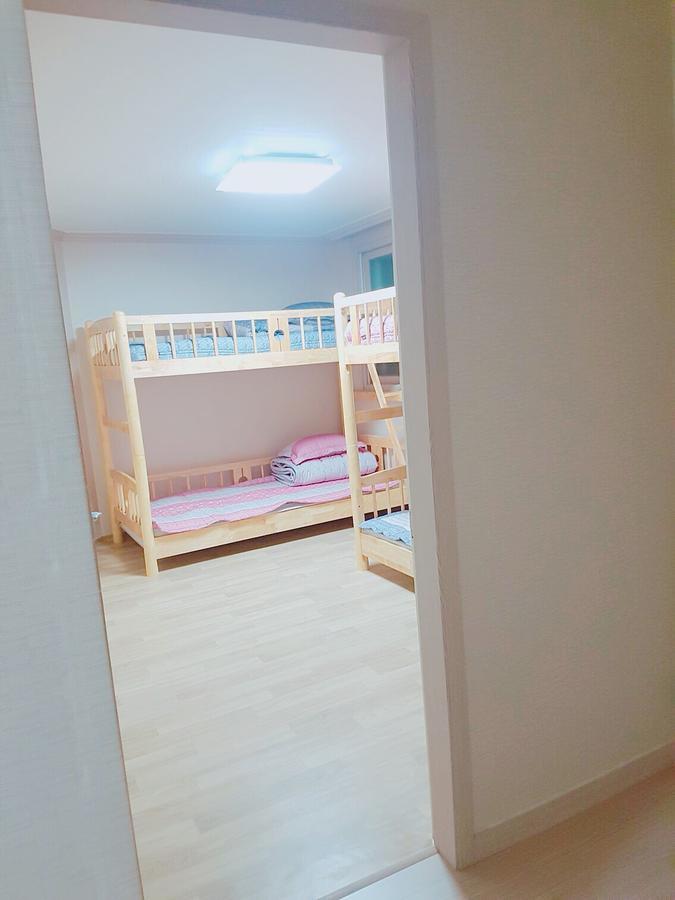 Honey House Hotell Busan Exteriör bild