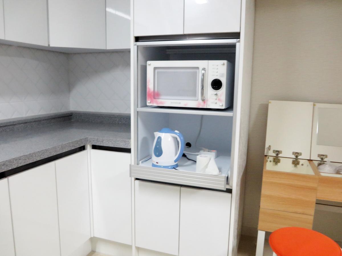 Honey House Hotell Busan Exteriör bild