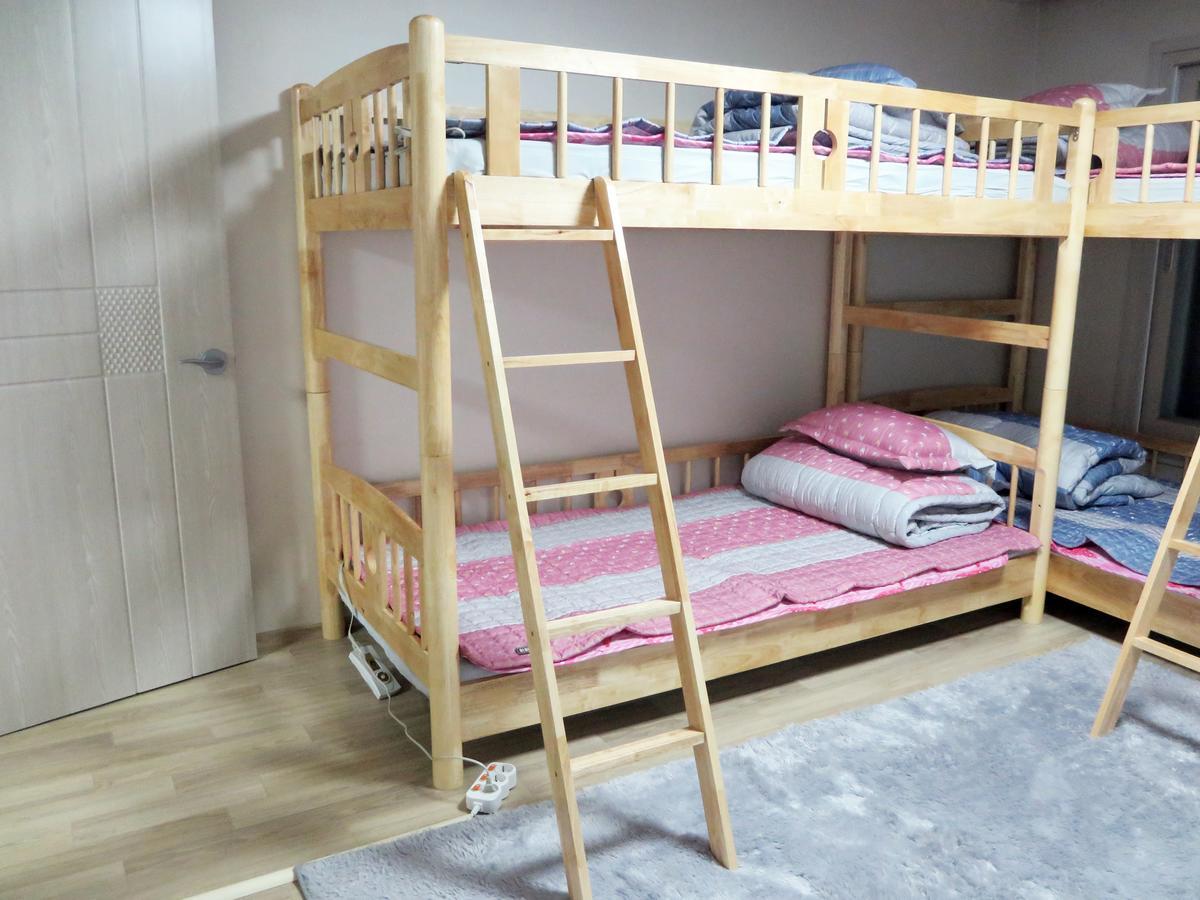 Honey House Hotell Busan Exteriör bild